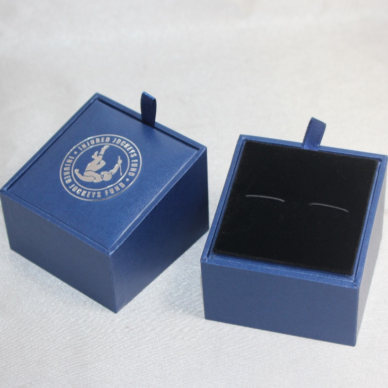Αντικείμενο V-20X τετράγωνο δερμάτινο κουτί PU για κλιπ γραβάτας ή μανικετόκουμπα ζευγαριού κ.λπ 64 * 64 * 50, βάρη περίπου 64g
