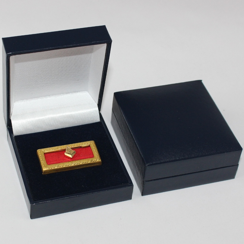 Αντικείμενο V-04 τετράγωνο PU Leather κουτί για κέρματα και σήμα, μανικετόκουμπο, συνδετήρα γραβάτα κ.λπ. mm.63*68*28, βάρη περίπου 50g
